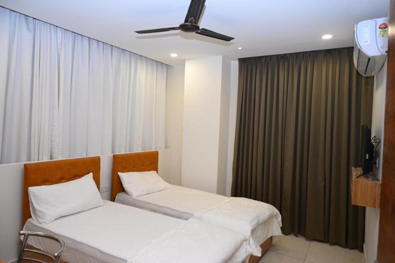 Hotel Hibiscus Tree- Bachupally Hyderabad Eksteriør bilde