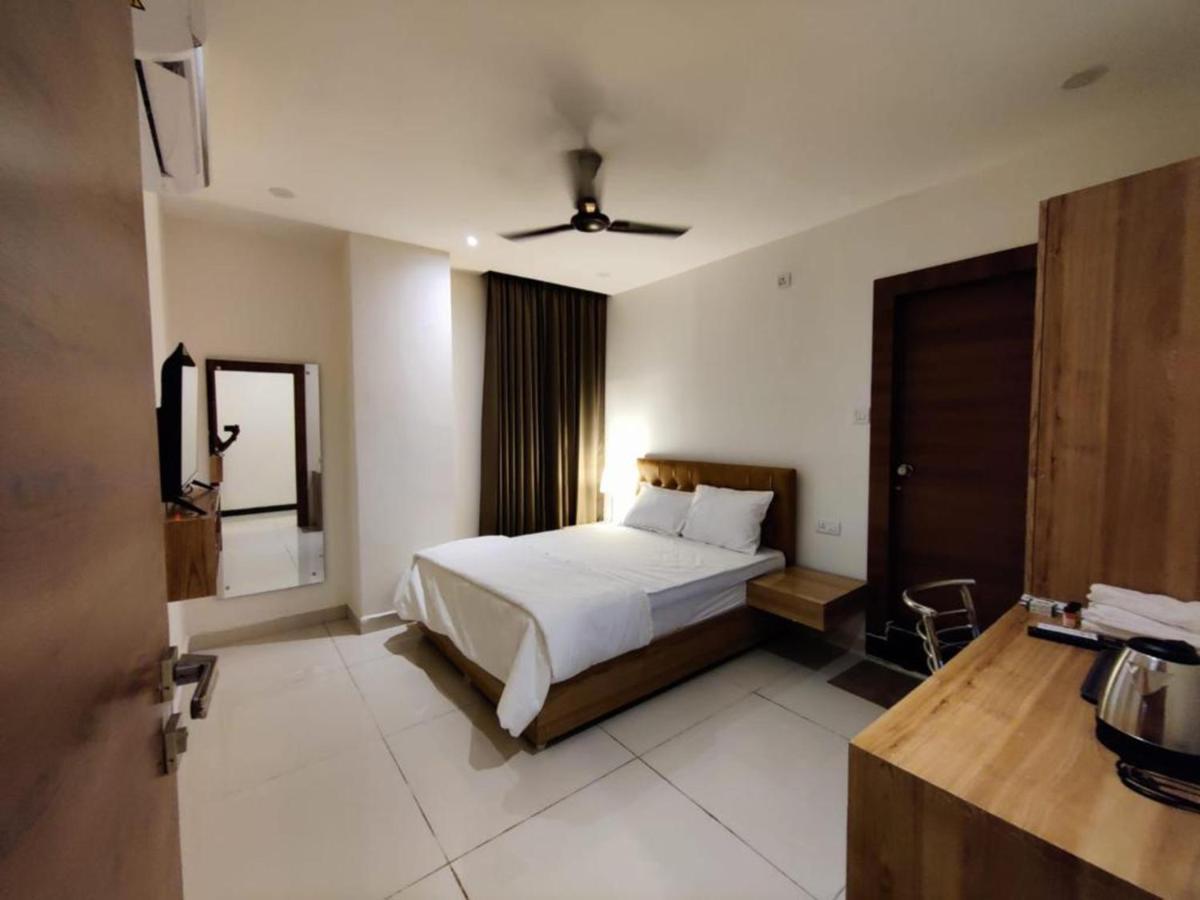 Hotel Hibiscus Tree- Bachupally Hyderabad Eksteriør bilde