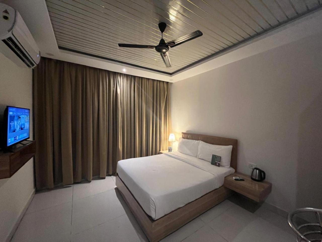 Hotel Hibiscus Tree- Bachupally Hyderabad Eksteriør bilde
