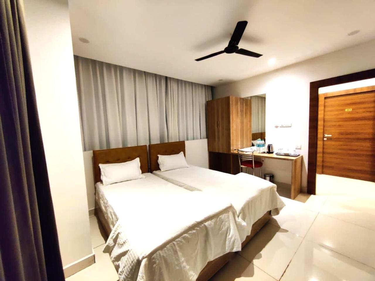 Hotel Hibiscus Tree- Bachupally Hyderabad Eksteriør bilde